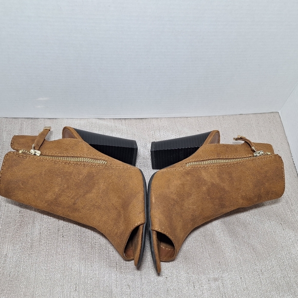 A.N.A Tan Faux Suede Open Toe Side Zip Block Heel Sandals "ANA JACO" 7 1/2M - Picture 9 of 16